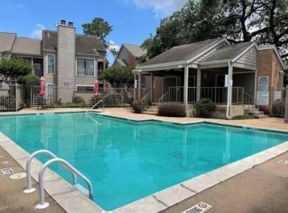 6701 Sands Point Dr, Houston TX  77074-3708 exterior