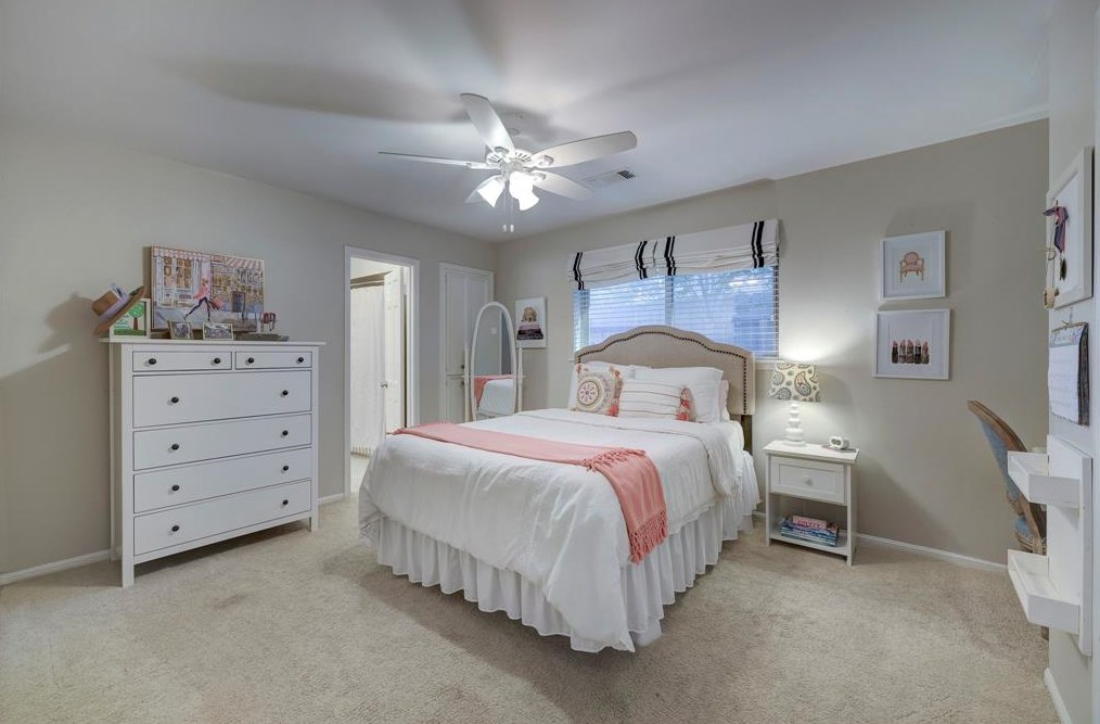 722 Electra Dr, Houston TX  77024-4747 exterior