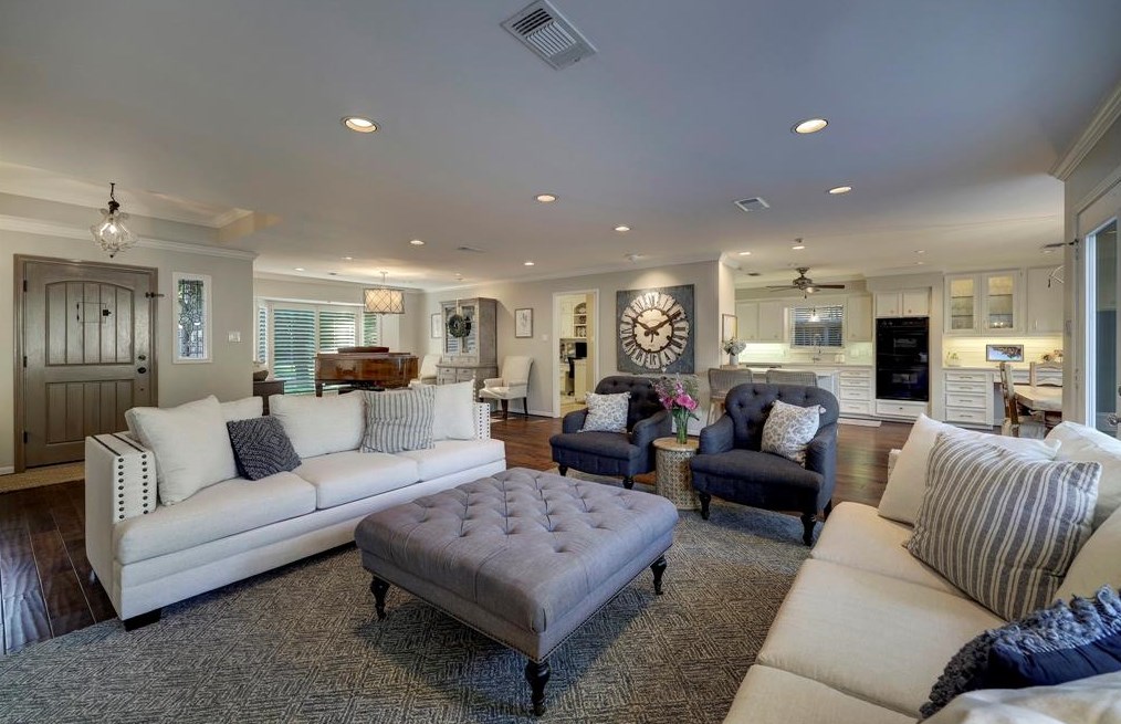 722 Electra Dr, Houston TX  77024-4747 exterior