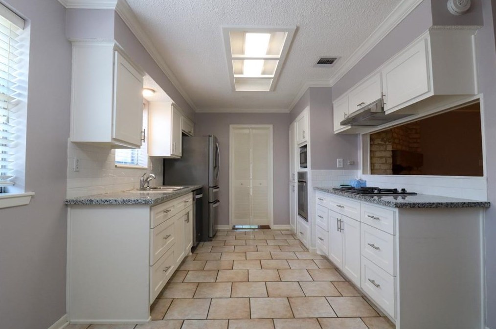 22007 Merrymount Dr, Katy TX  77450-2415 exterior