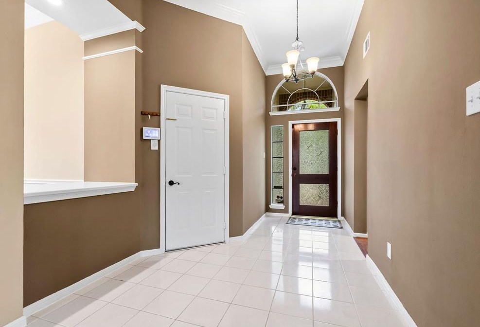 702 Knoll Forest Dr, Sugar Land TX  77479-6079 exterior