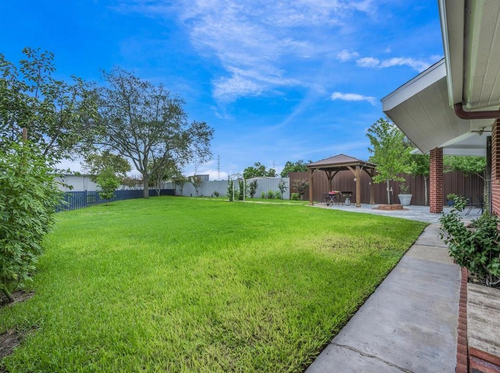 13117 Player, Houston TX  77045-3105 exterior