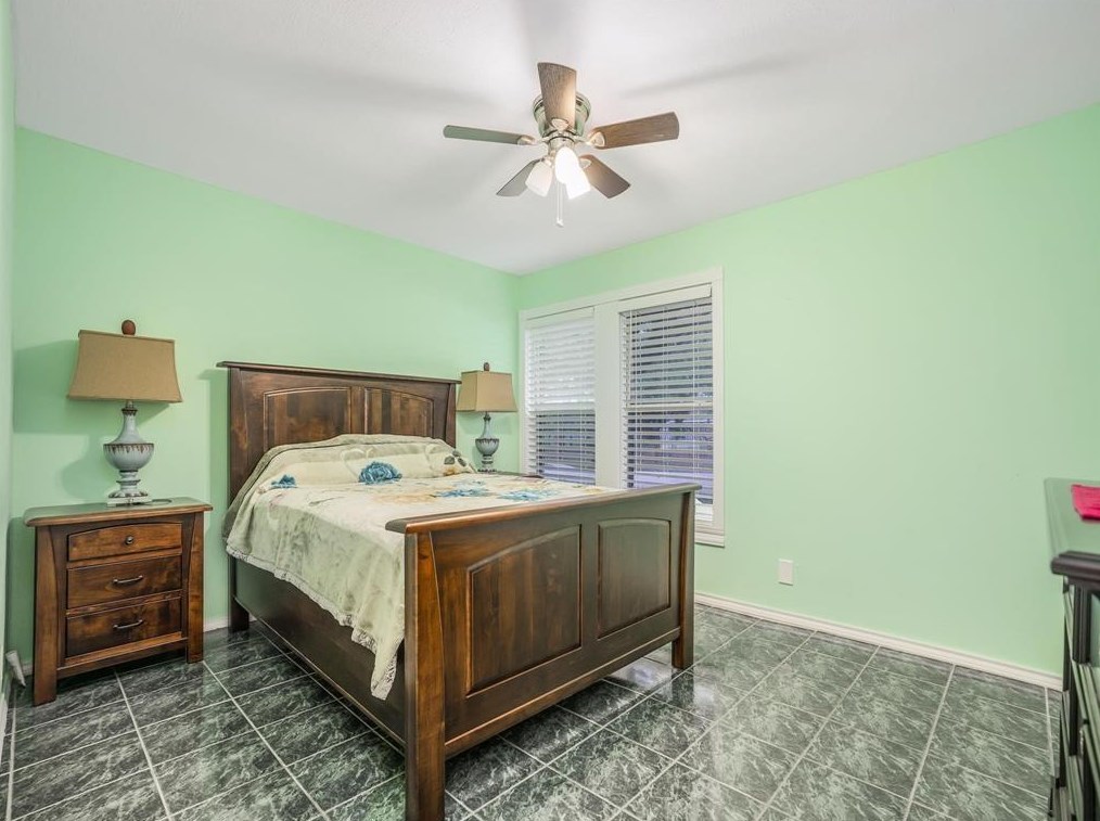 13117 Player, Houston TX  77045-3105 exterior