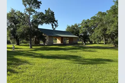 104 Legend Lane, Angleton, TX 77515 - Photo 11