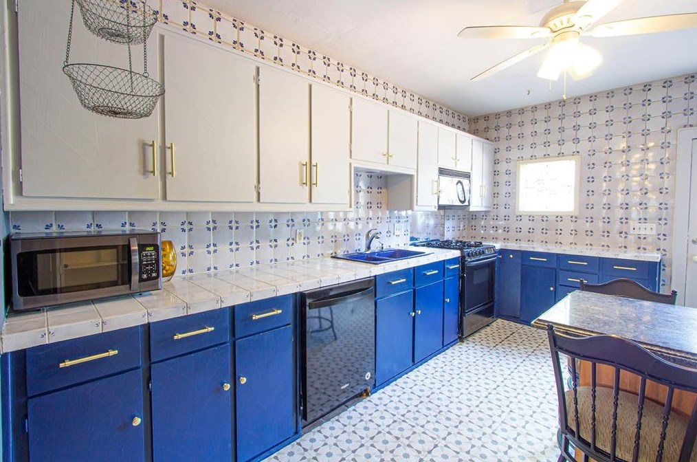 1812 Kane St, Houston TX  77007-7609 exterior