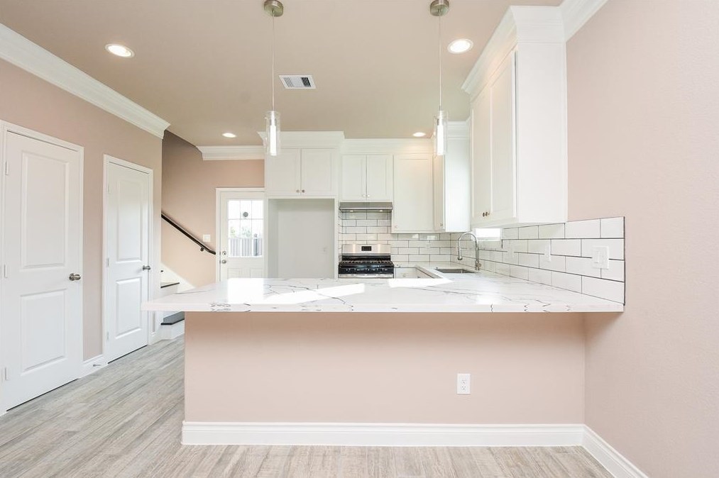 6669 Northdale, Houston TX  77087-6424 exterior