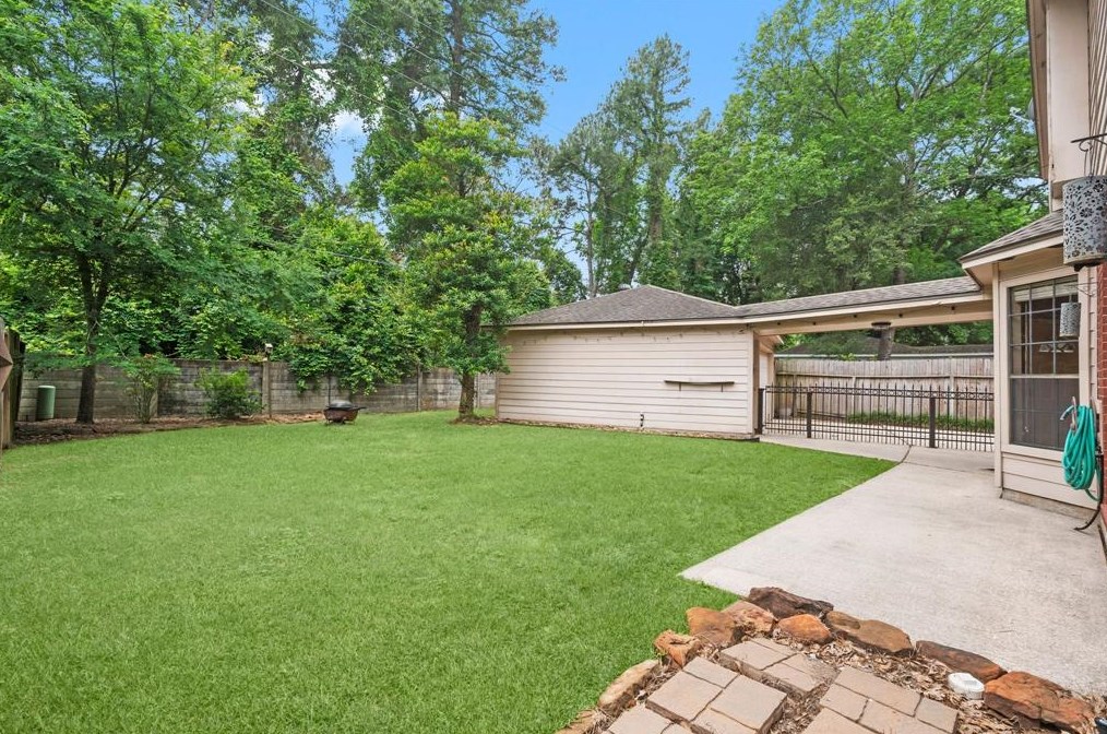 3522 Scenic Valley Dr, Humble TX 77345-1054 exterior