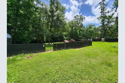 12123 Overhill Road, Plantersville, TX 77363 - Photo 9