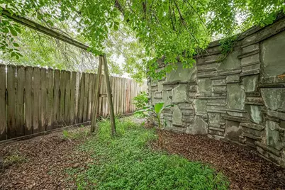 2107 Shadowbriar Drive, Houston, TX 77077 - Photo 47