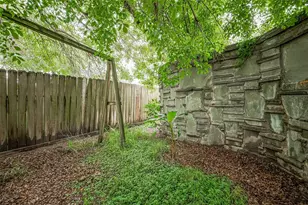 2107 Shadowbriar Dr, Houston, TX 77077 - Photo 47