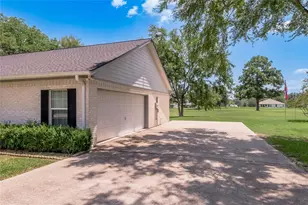 22 Greenway Dr, Trinity, TX 75862 - Photo 5