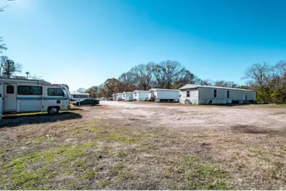 19135 Fm 1485 Road, New Caney, TX 77357 - Photo 11