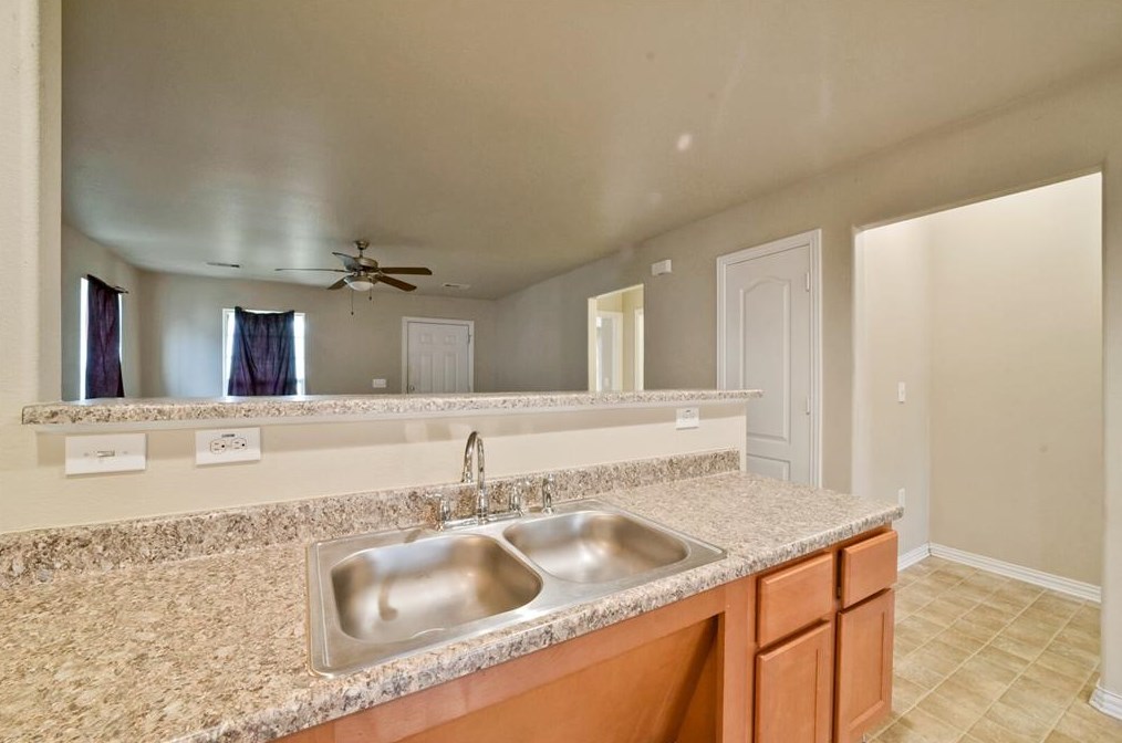 7909 Nashville St, Houston TX  77028-3441 exterior