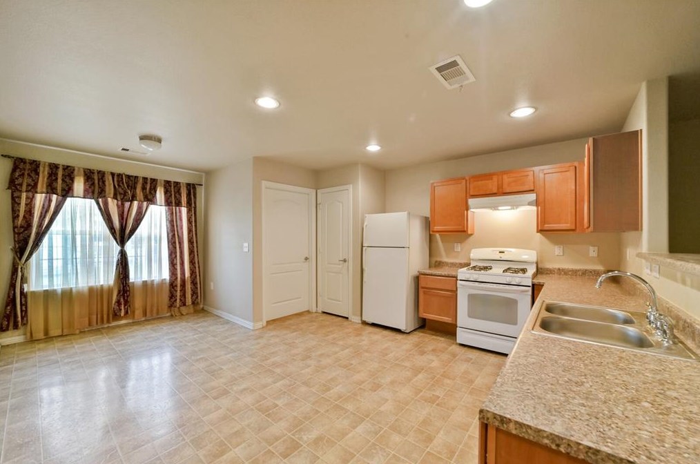 7909 Nashville St, Houston TX  77028-3441 exterior