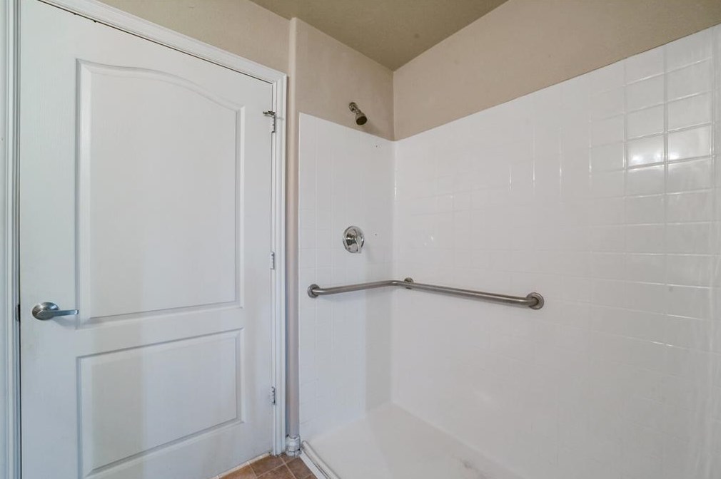 7909 Nashville St, Houston TX  77028-3441 exterior