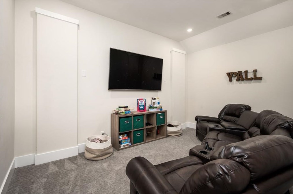 1819 Libbey Dr, Houston TX  77018-3026 exterior