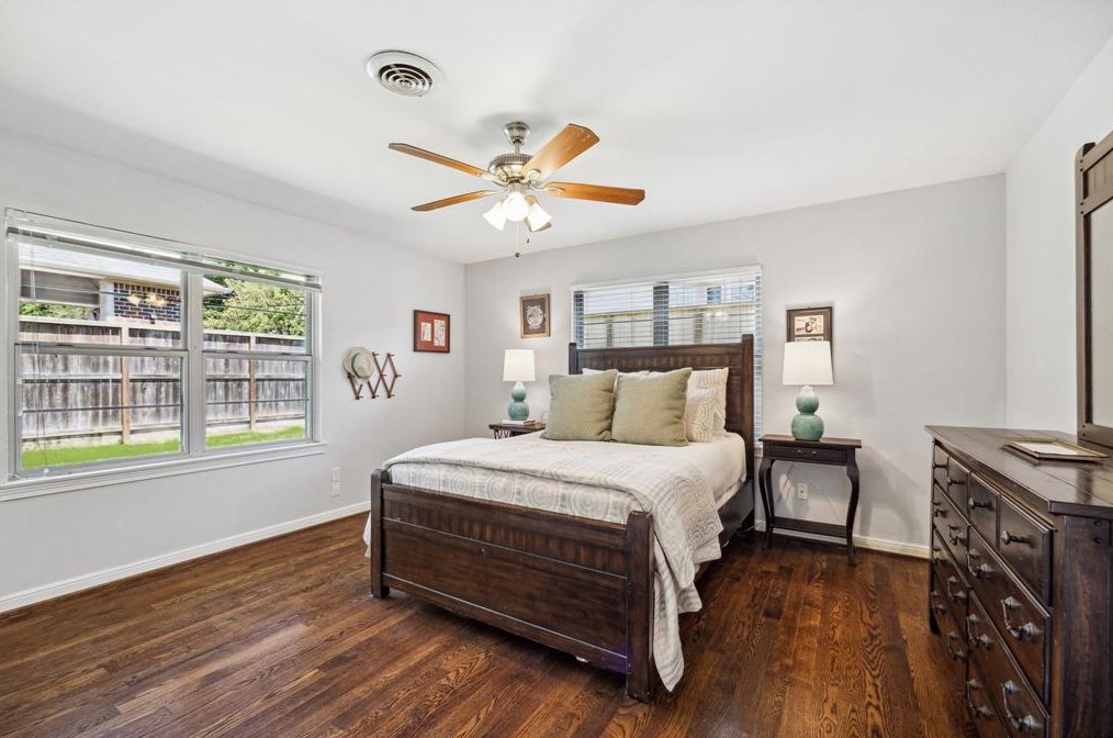 2903 Fairhope St, Houston TX 77025-3228 exterior