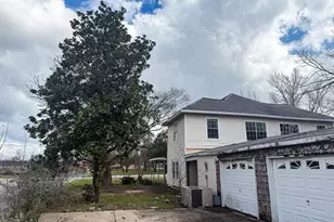 1704 Ave O, Huntsville, TX 77340 - Photo 3