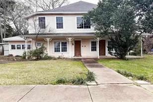 1704 Ave O, Huntsville, TX 77340 - Photo 1