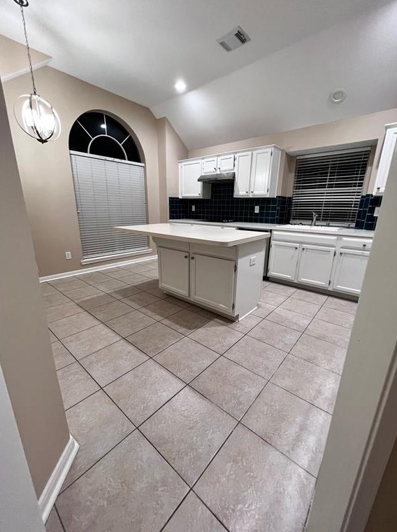 1826 Diamond Brook Dr, Houston TX  77062-8002 exterior