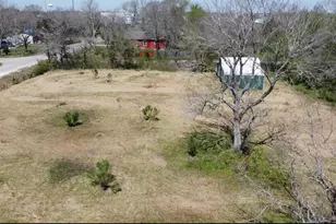 400 Holman St, La Marque, TX 77568 - Photo 1