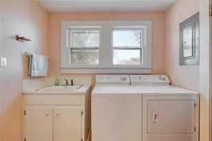 541 N Main St, La Grange, TX 78945 - Photo 21