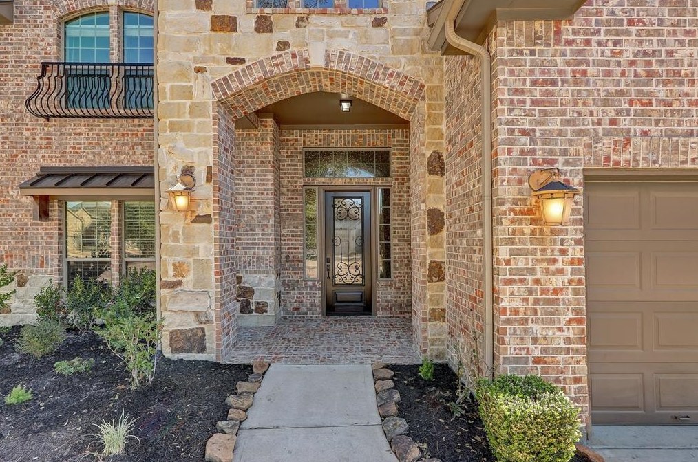 8338 Sedona Ridge Dr, Cypress TX  77433-6289 exterior
