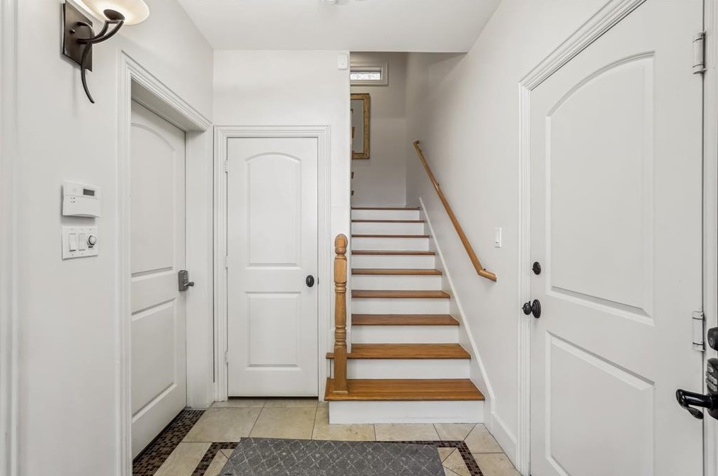 1801 Arbor St, Houston TX  77004-5622 exterior