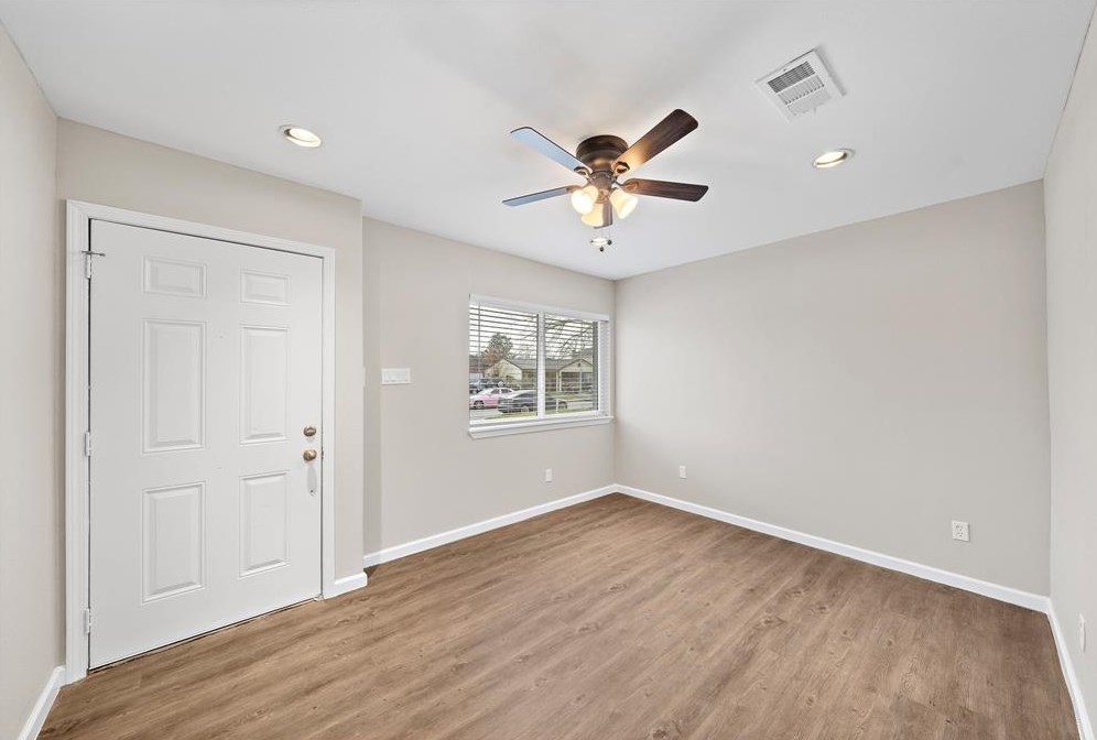 5031 Denoron Dr, Houston TX  77048-1505 exterior