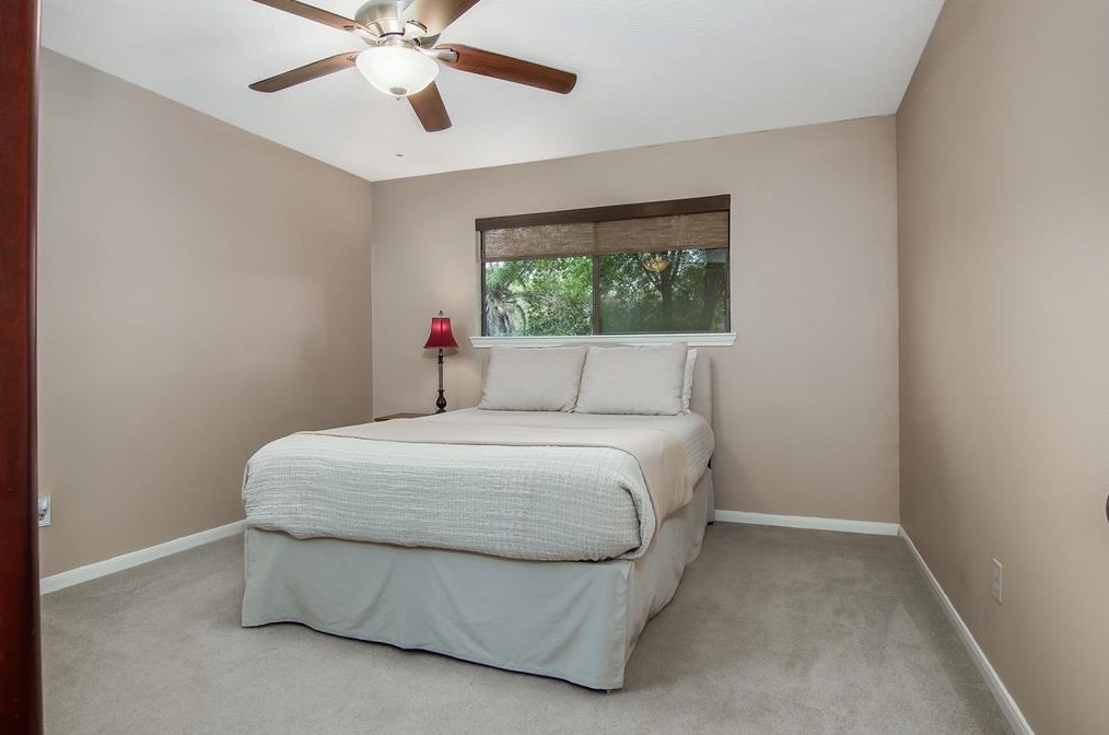 10002 Sagemark Dr, Houston TX  77089-5134 exterior