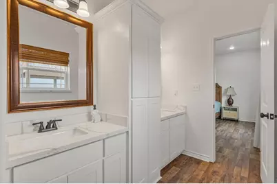 1023 N Bay Street, Gilchrist, TX 77617 - Photo 27