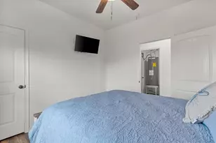 1023 N Bay St, Gilchrist, TX 77617 - Photo 31