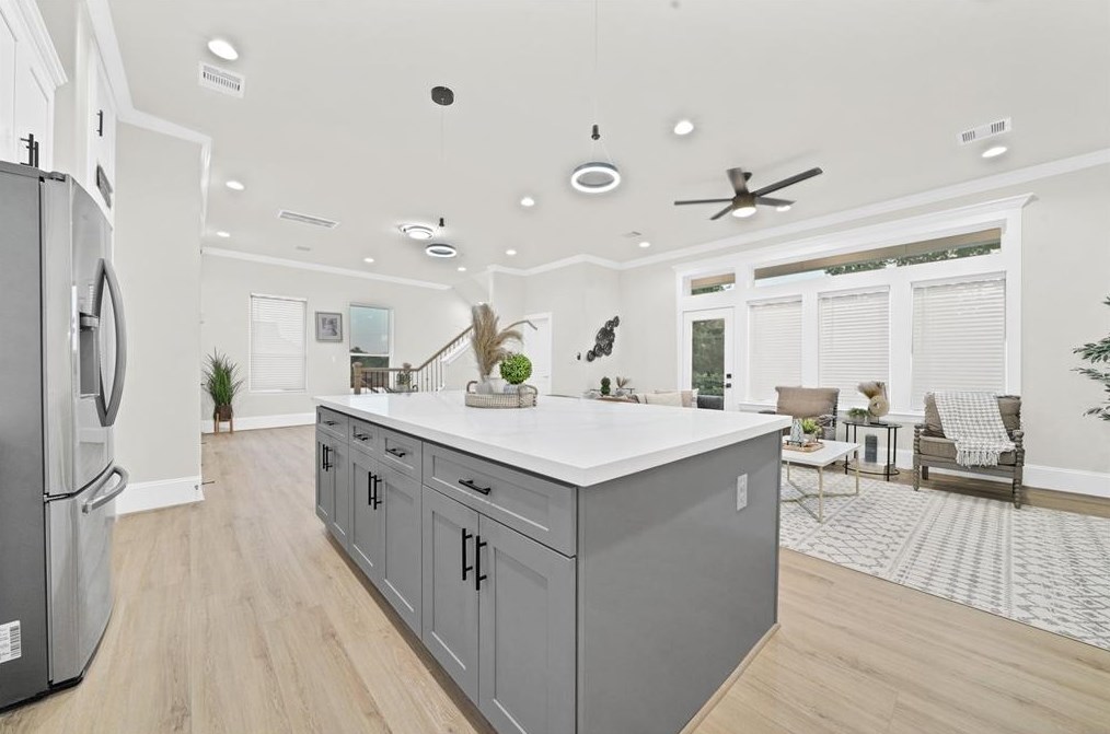 2110 Hadley St, Houston TX  77003-5814 exterior