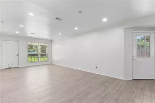 10906 Keese Dr, Houston, TX 77089 - Photo 15