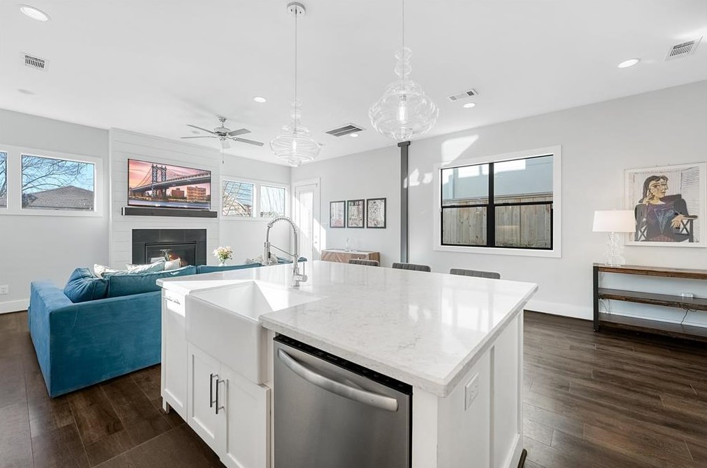 1217 Northwood, Houston TX 77009-6123 exterior