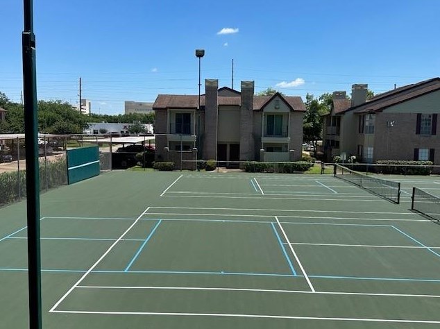 2120 El Paseo St, Houston TX  77054-3211 exterior