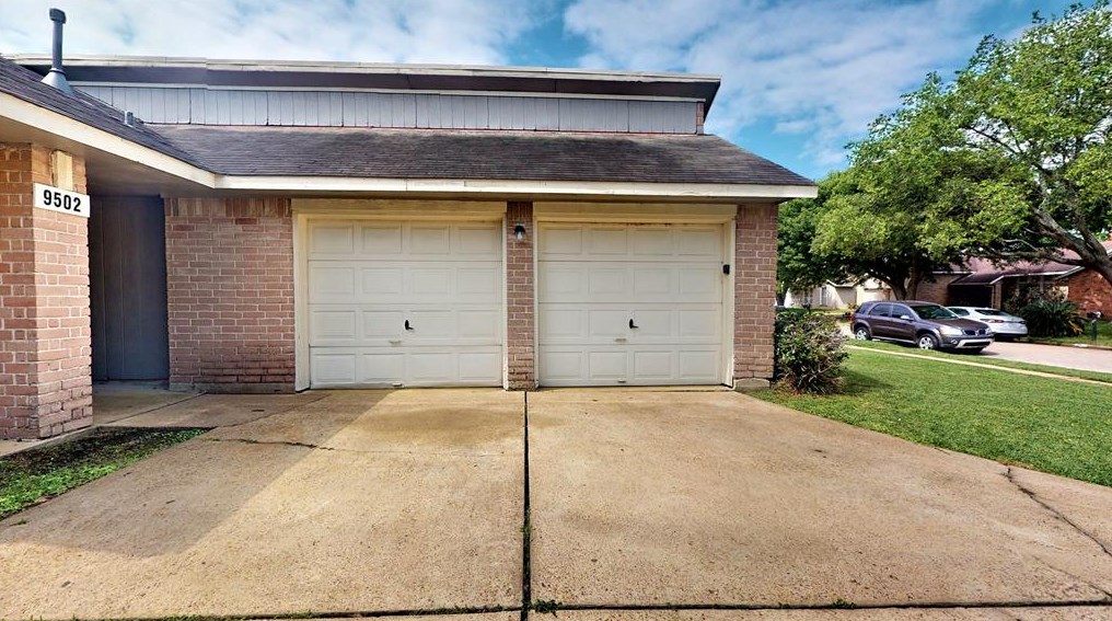 9502 Kingspass St, Houston TX  77075-5125 exterior