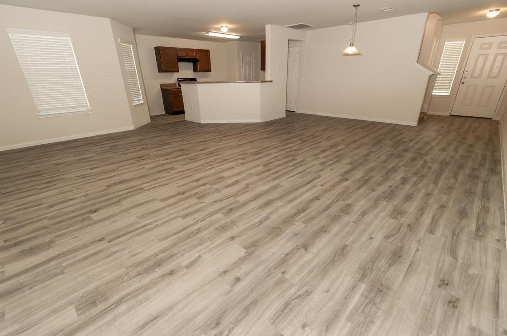 5418 Plantation Forest Dr, Katy TX  77449 exterior