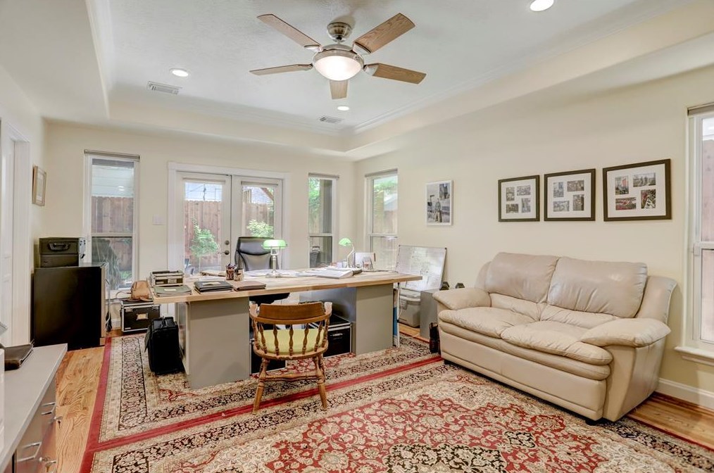 2611 Newman St, Houston TX  77098-1408 exterior