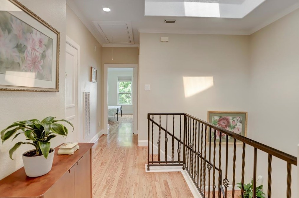 2611 Newman St, Houston TX  77098-1408 exterior