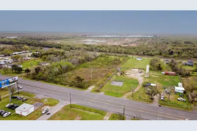6235 Highway 6, Hitchcock, TX 77563 - Photo 1