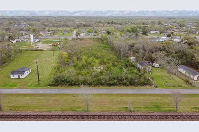 6235 Highway 6, Hitchcock, TX 77563 - Photo 9