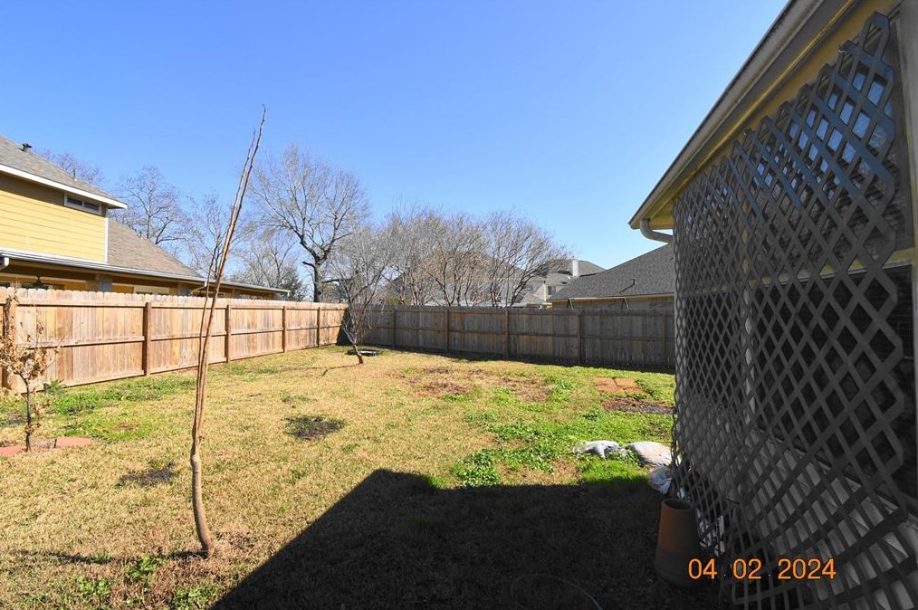 6614 Millford Ct, Houston TX  77049-1559 exterior