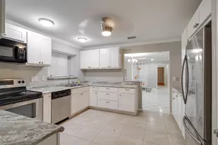 2912 Camelot Ln, Missouri City, TX 77459 - Photo 11