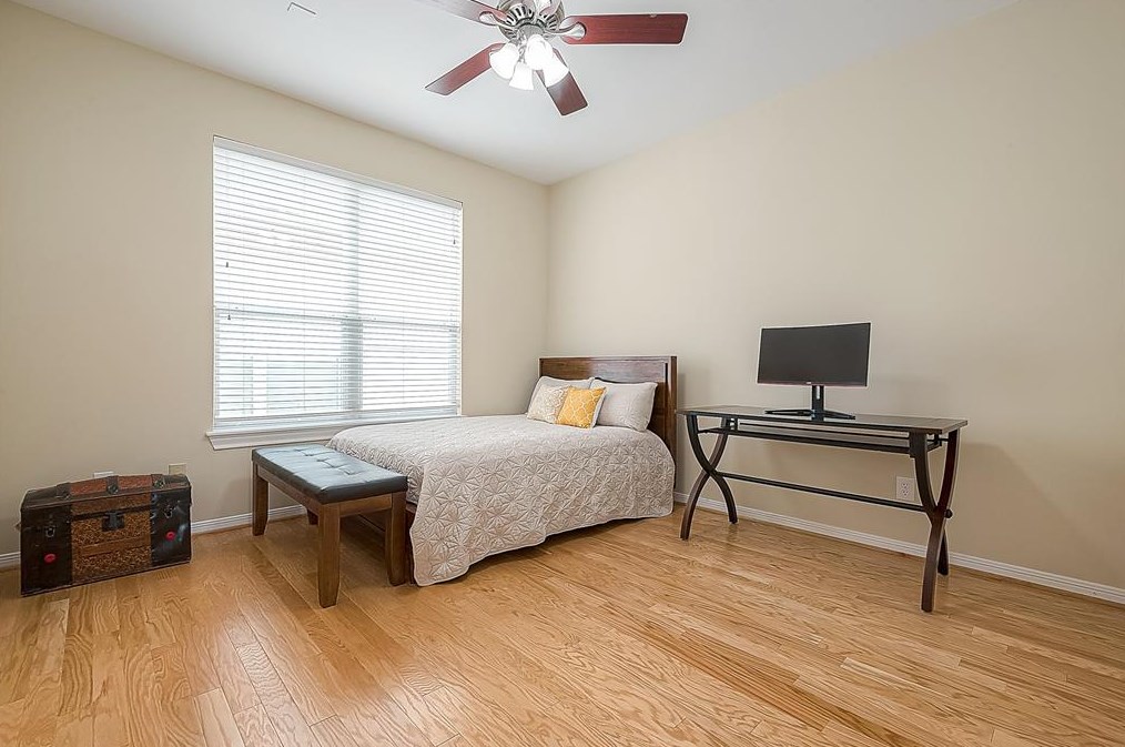 1507 Roy, Houston TX  77007-5249 exterior