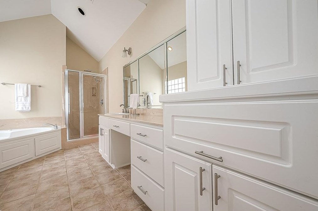 1507 Roy, Houston TX  77007-5249 exterior