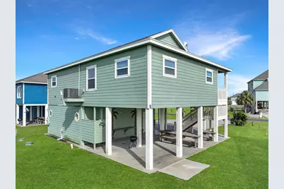 3229 Castle Drive, Crystal Beach, TX 77650 - Photo 9