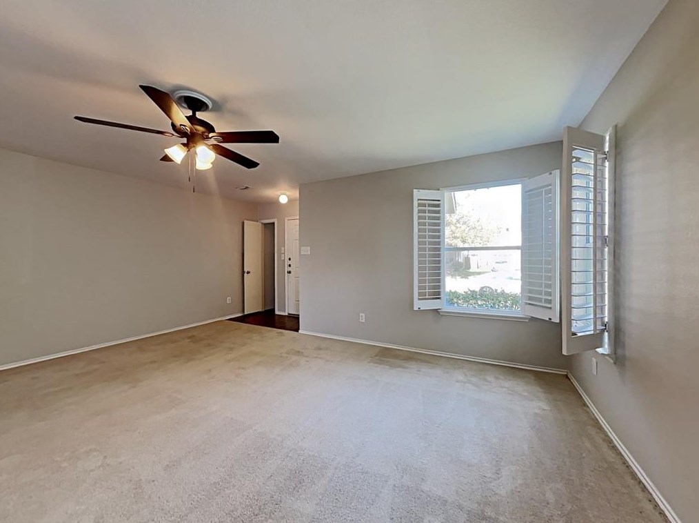 410 Remington Creek Dr, Houston TX  77073-4331 exterior