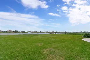 1860 Lake Landing Dr, League City, TX 77573 - Photo 15