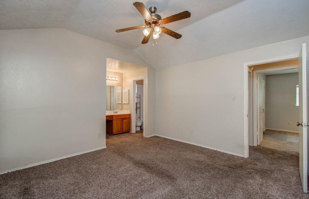 3431 Gdn Grv Dr, Houston TX  77066-5535 exterior